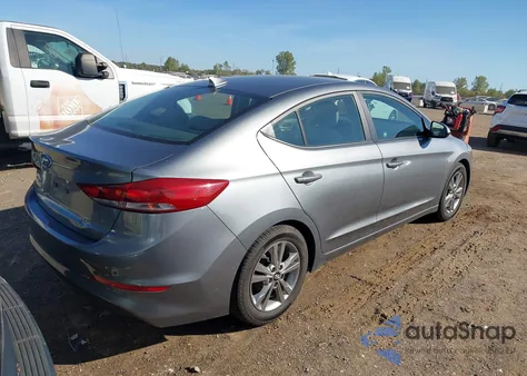 2017 Hyundai Elantra Se z USA, uszkodzony, nr VIN KMHD84LF3HU151111
